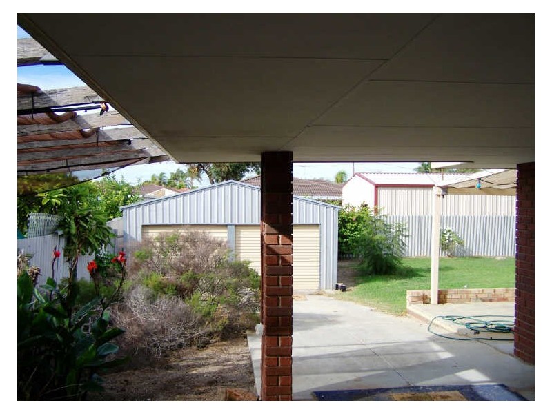 15 Erindoon Way, Waikiki WA 6169