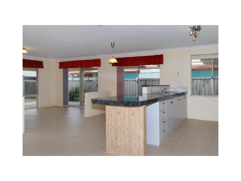 50 Elanora Drive, Cooloongup WA 6168