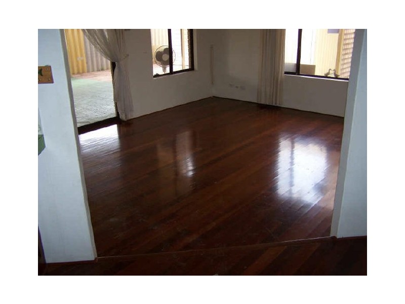 27 Malibu Road, Safety Bay WA 6169