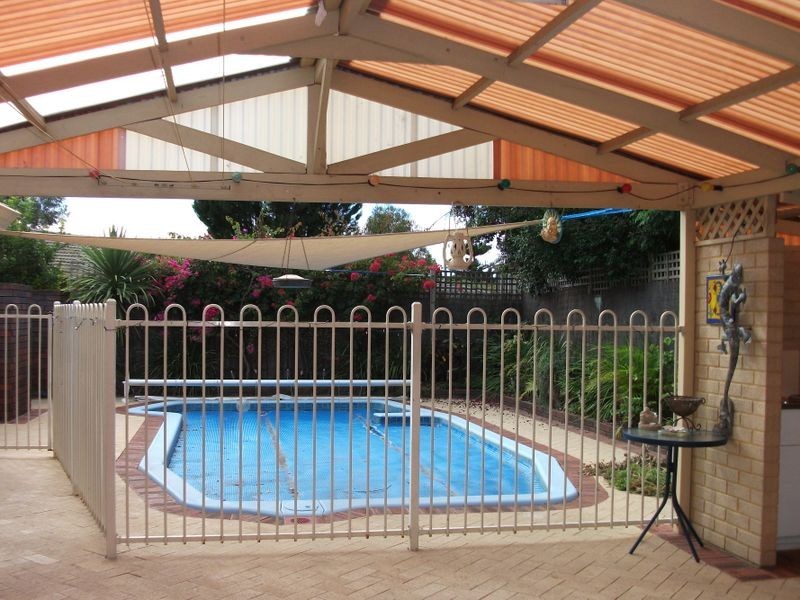 77 Council Avenue, Rockingham WA 6168