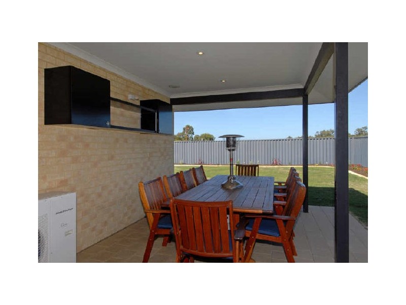 16 Starflower Way, Baldivis WA 6171
