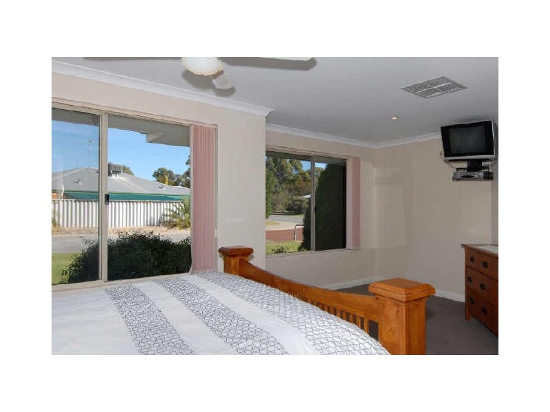 10 Rubida Close, Greenfields WA 6210