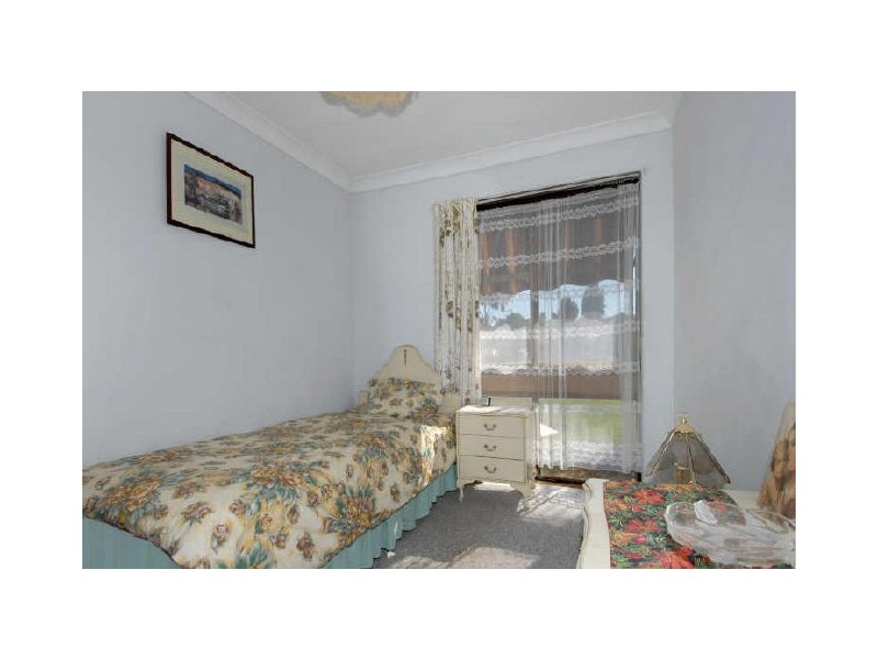 4 Merlin Street, Rockingham WA 6168