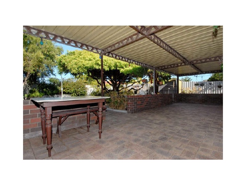 4 Merlin Street, Rockingham WA 6168