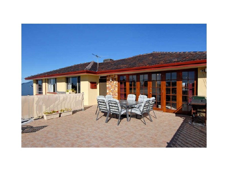 13 Wavelea Street, Safety Bay WA 6169