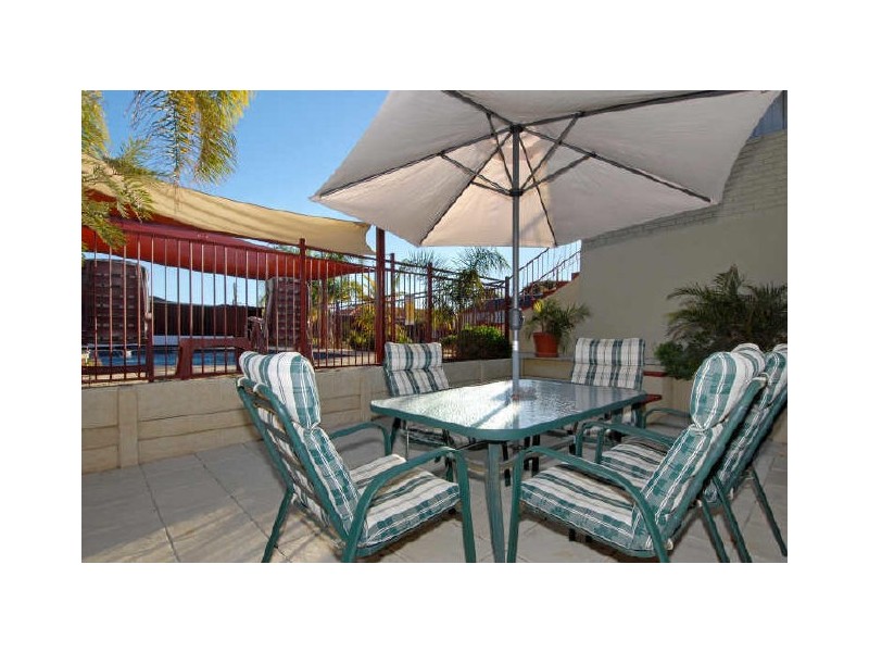 13 Wavelea Street, Safety Bay WA 6169