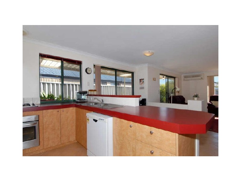 18 Brindabella Avenue, Rockingham WA 6168