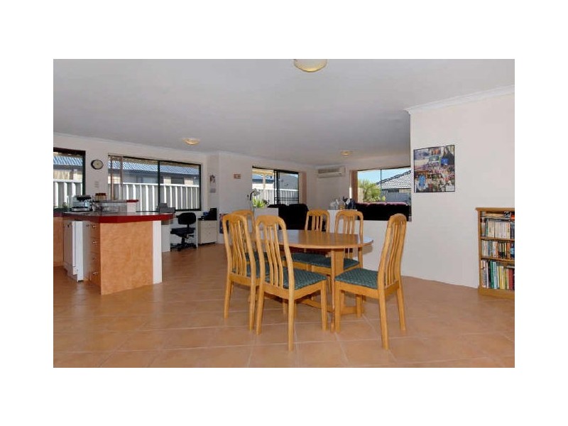 18 Brindabella Avenue, Rockingham WA 6168