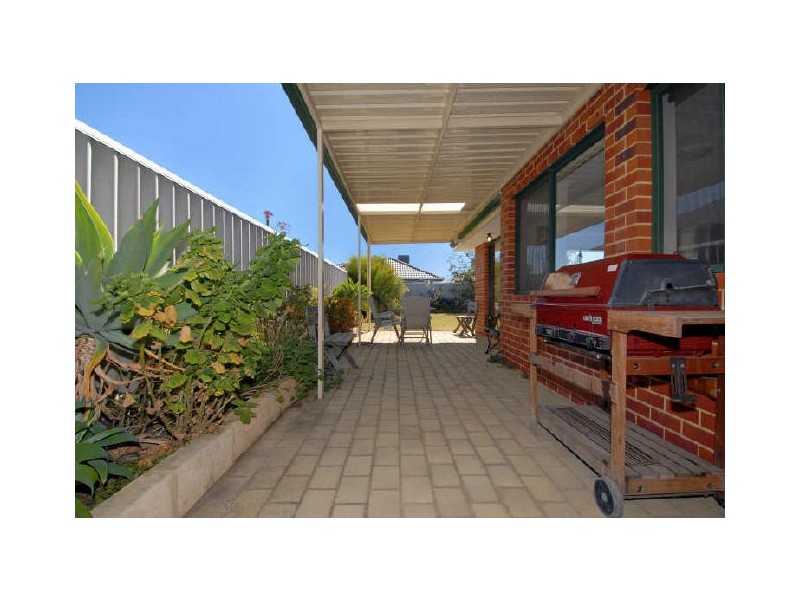 18 Brindabella Avenue, Rockingham WA 6168