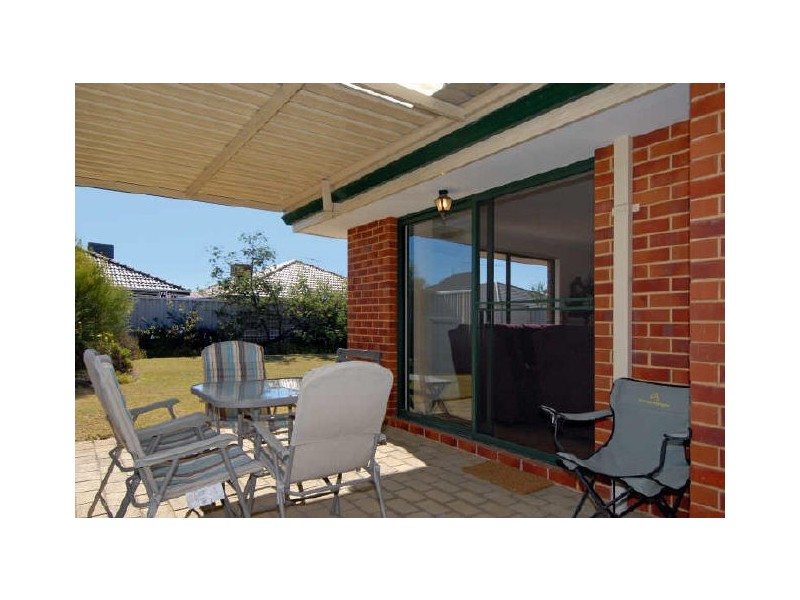 18 Brindabella Avenue, Rockingham WA 6168