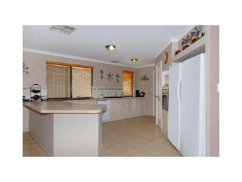 22 Larrimah Bend, Baldivis WA 6171