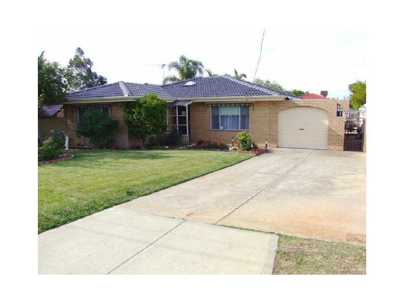 4 Musca Close, Rockingham WA 6168