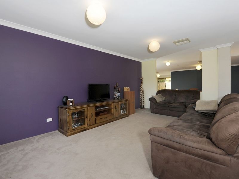 24 Bopeechee Way, Port Kennedy WA 6172