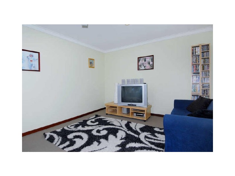 4 Ricketts Court, Rockingham WA 6168