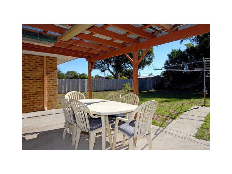 4 Ricketts Court, Rockingham WA 6168