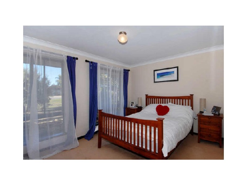 5 Hawkins Street, Rockingham WA 6168