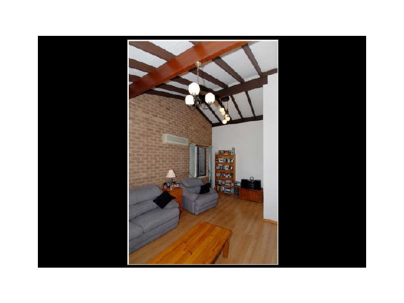 8 Cutter Road, Waikiki WA 6169