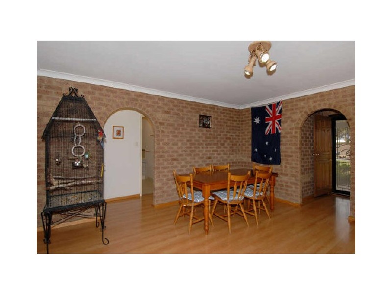 8 Cutter Road, Waikiki WA 6169