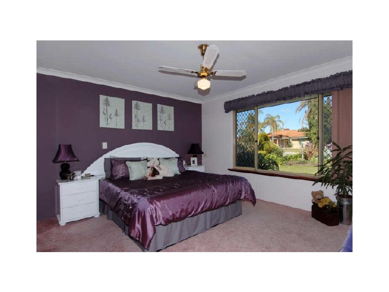 5 Timberlane Loop, Cooloongup WA 6168