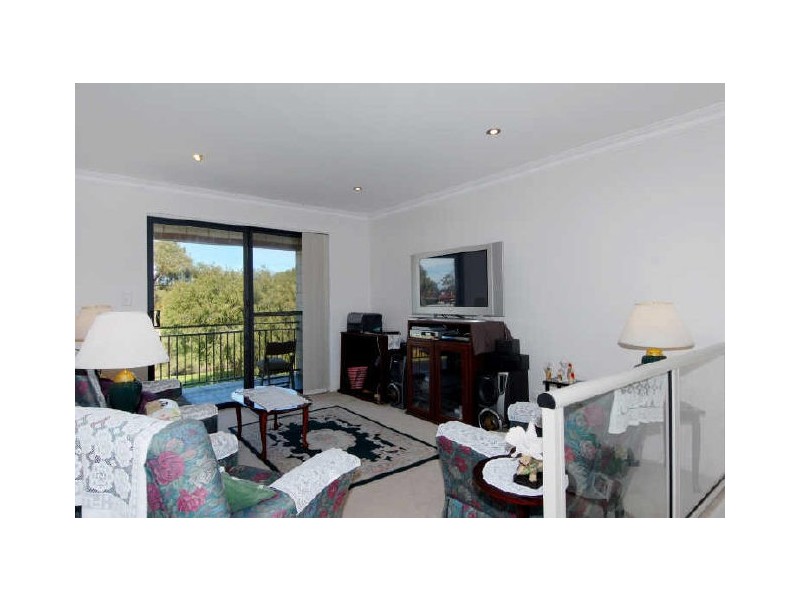 17B Crater Place, Rockingham WA 6168