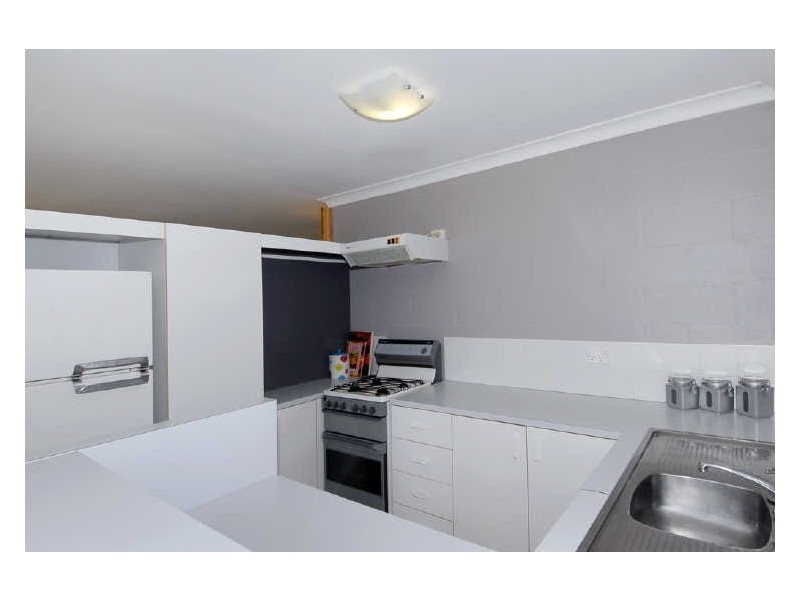 3/9 Kent Street, Rockingham WA 6168
