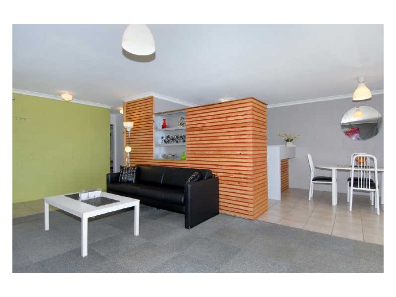 3/9 Kent Street, Rockingham WA 6168