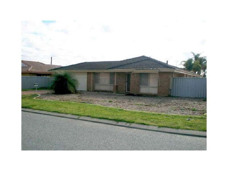 2 Mackay Place, Cooloongup WA 6168
