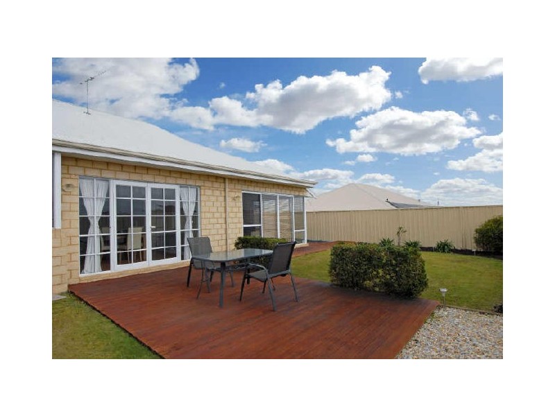 11 Felton Parkway, Baldivis WA 6171