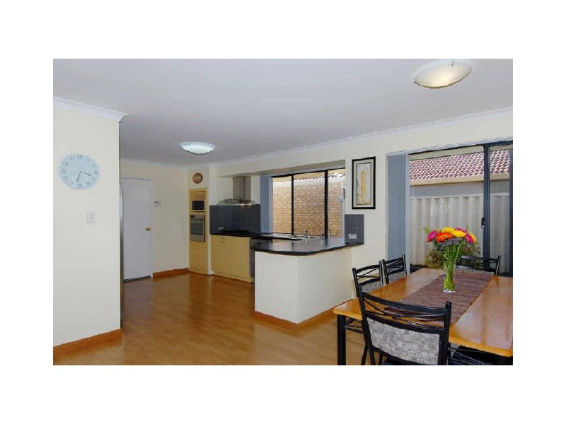 78 Oakwood Crescent, Waikiki WA 6169