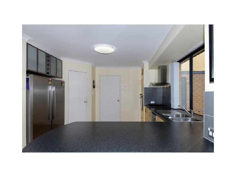 78 Oakwood Crescent, Waikiki WA 6169