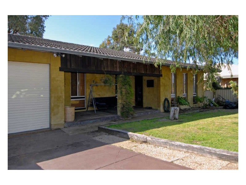 85 Council Avenue, Rockingham WA 6168