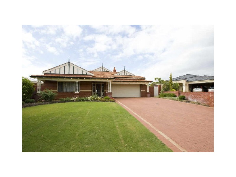 9 Porto Novo Mews, Secret Harbour WA 6173