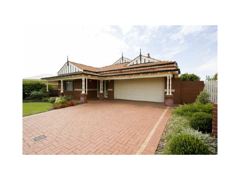 9 Porto Novo Mews, Secret Harbour WA 6173