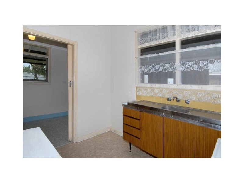 11 Malbeling Close, Hillman WA 6168