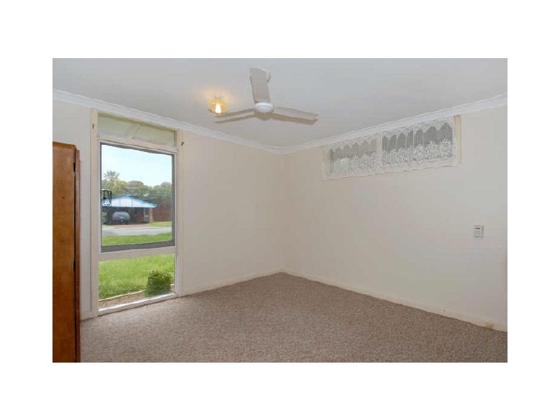 11 Malbeling Close, Hillman WA 6168