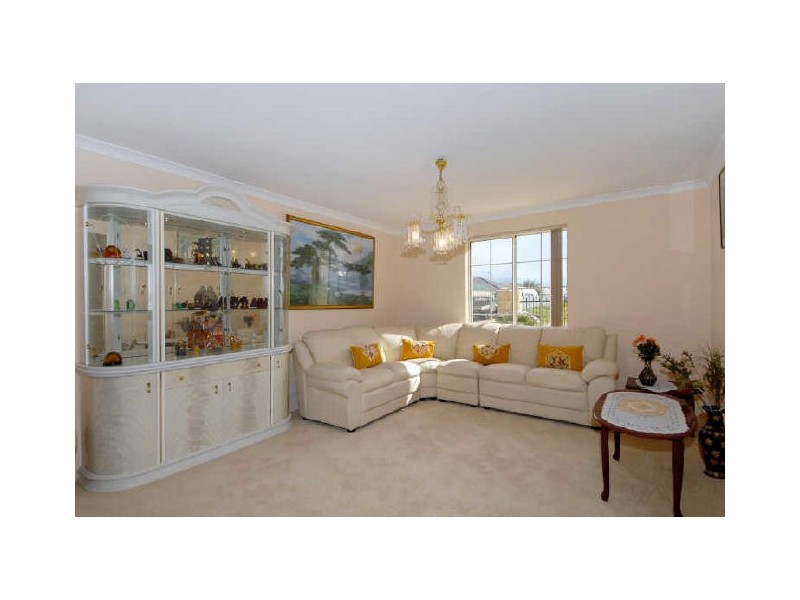 31 Properjohn Drive, Rockingham WA 6168