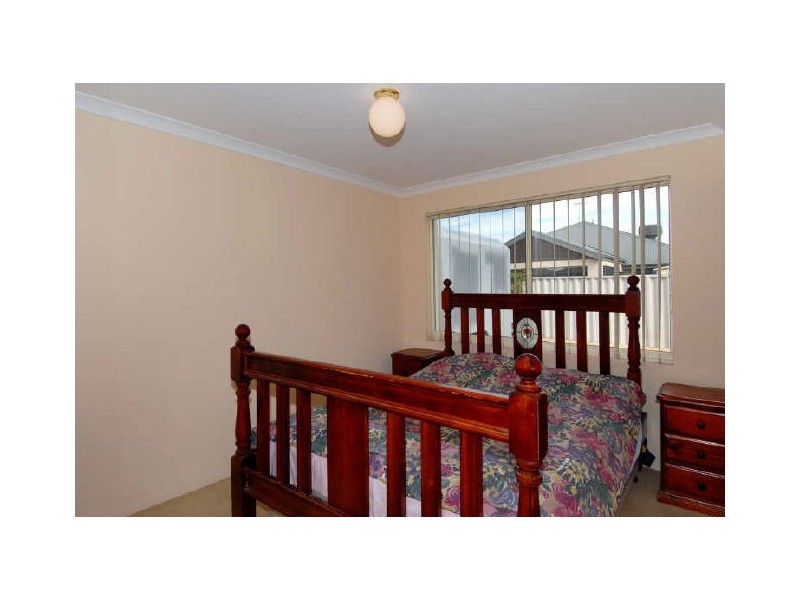 31 Properjohn Drive, Rockingham WA 6168