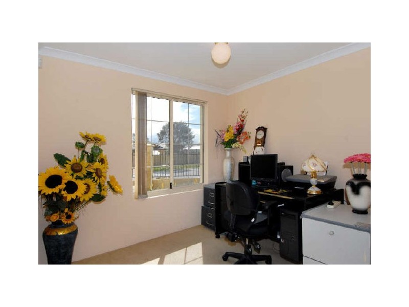 31 Properjohn Drive, Rockingham WA 6168