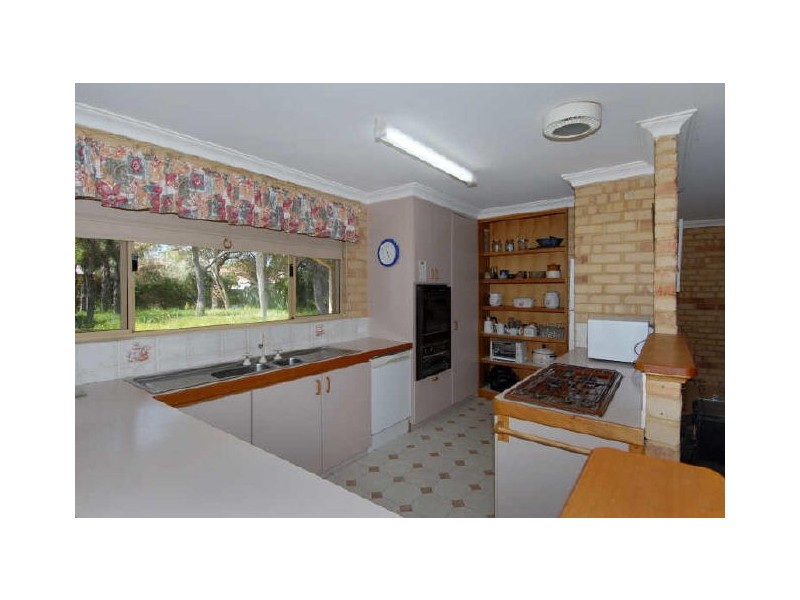 11 Hopevale Place, Erskine WA 6210