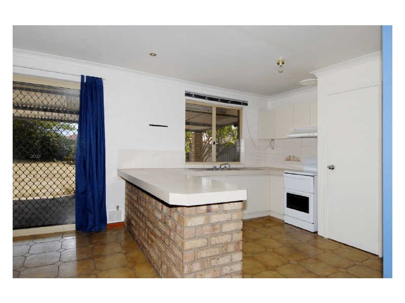 4 Carmody Road, Waikiki WA 6169