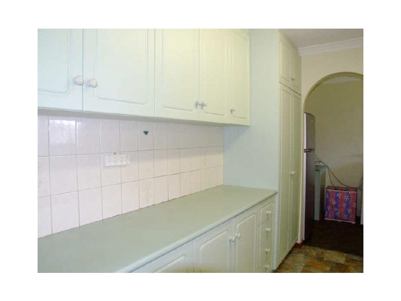 4 Laguna Street, Safety Bay WA 6169