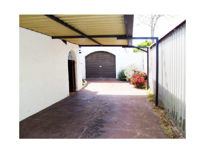 4 Laguna Street, Safety Bay WA 6169