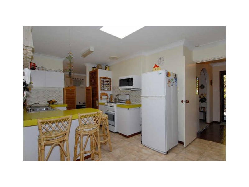 34 Arkwell Avenue, Rockingham WA 6168