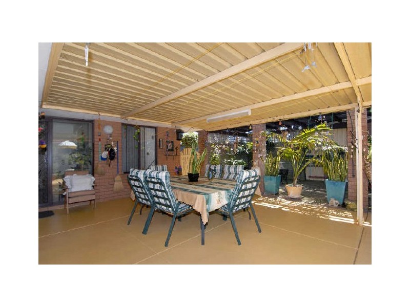 34 Arkwell Avenue, Rockingham WA 6168