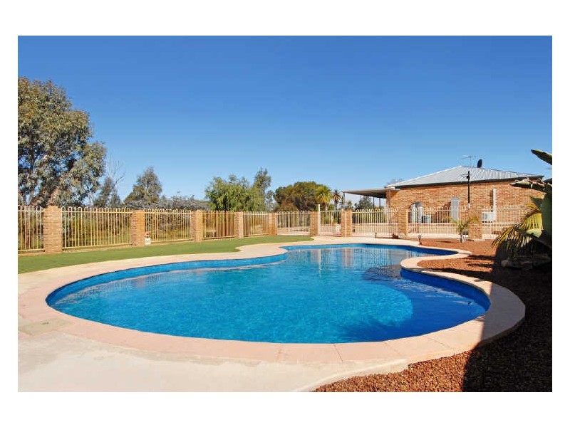 99 Karri Street, Karnup WA 6176