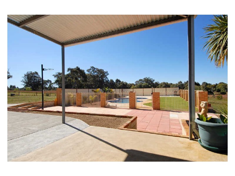 99 Karri Street, Karnup WA 6176