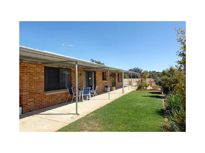99 Karri Street, Karnup WA 6176