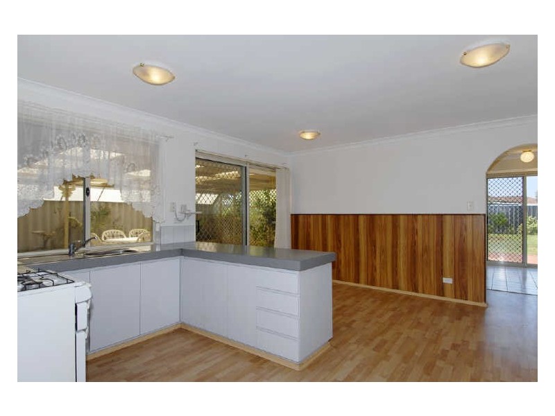 15 Torrens Drive, Waikiki WA 6169