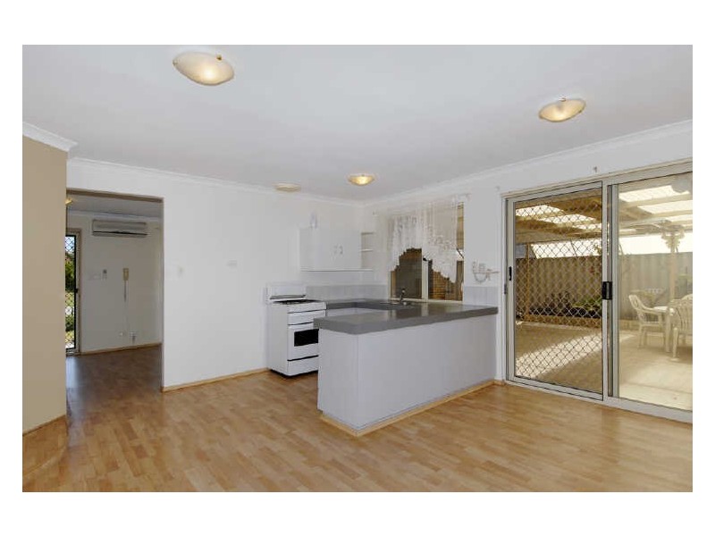 15 Torrens Drive, Waikiki WA 6169