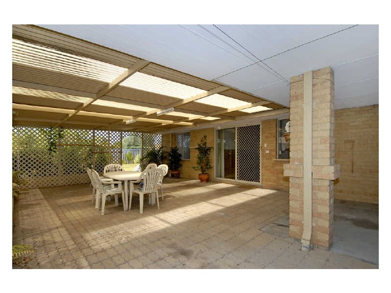 15 Torrens Drive, Waikiki WA 6169